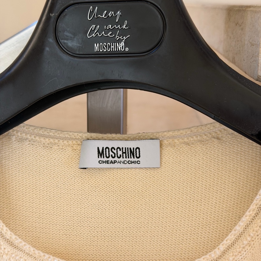 Vintage Moschino Cream Short-Sleeve Knit Tee with Decorative Hem - Picture 8 of 14